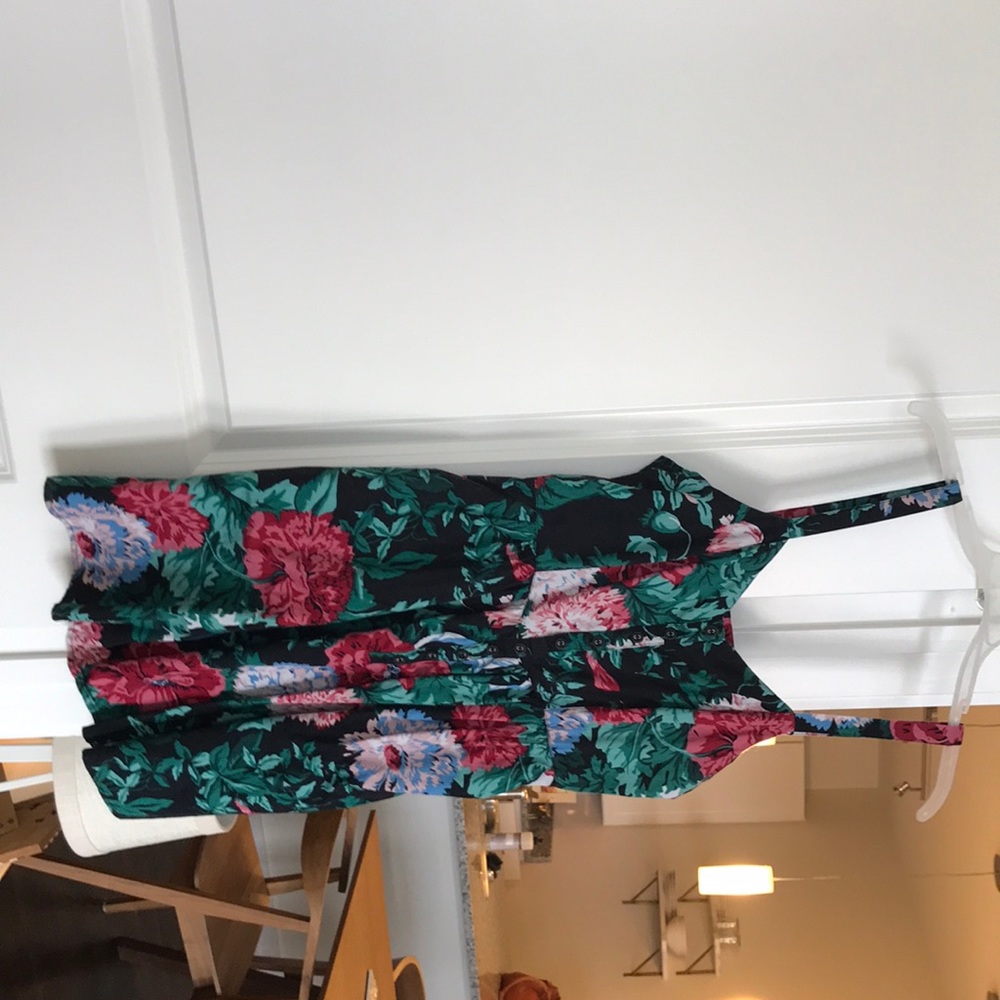 Adorable floral print dress